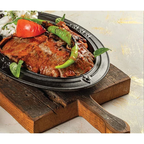 Hósse öntöttvas ovális sütőtál 25x33 cm-es